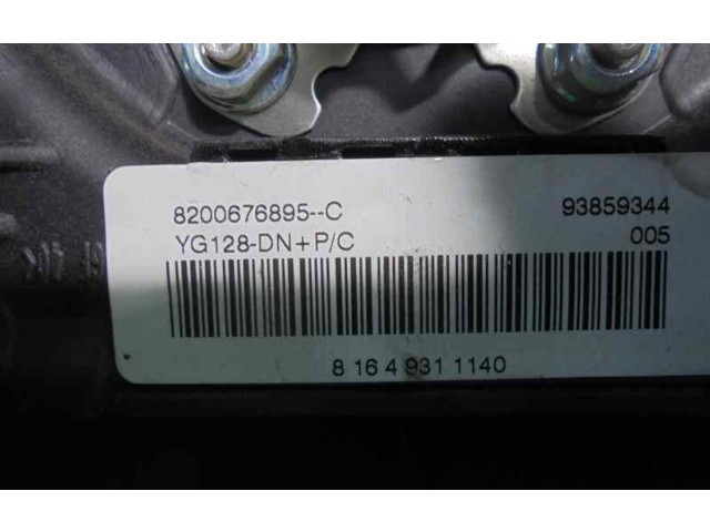 Подушка безопасности водителя 8200136331B   Renault Trafic II (X83)