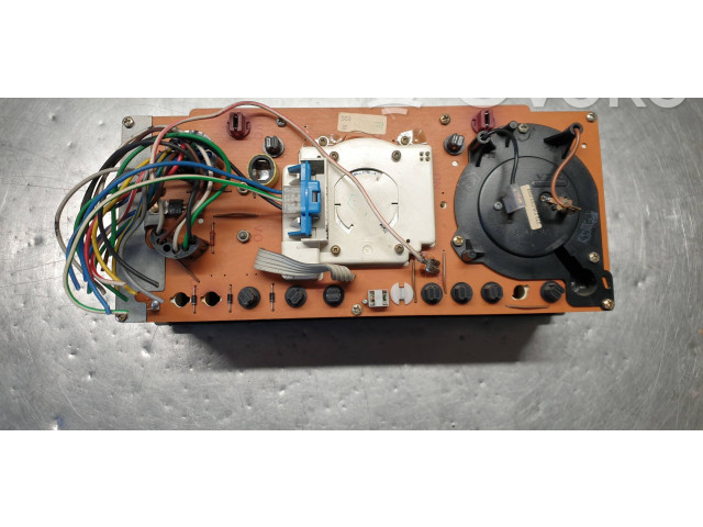 Přístrojová deska Volvo 240 1991