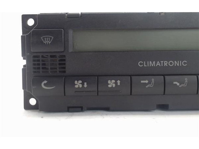 Блок управления климат-контролем    Skoda Octavia Mk1 (1U)