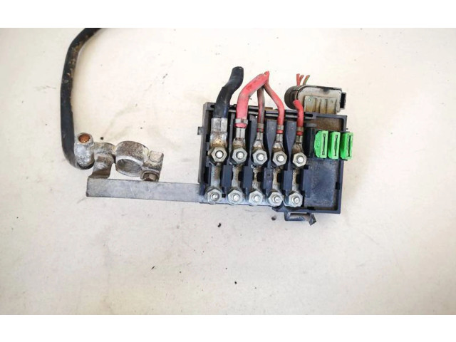 Блок предохранителей Volkswagen Golf IV