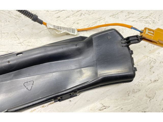 Подушка безопасности в сиденье 8686705   Volvo XC90