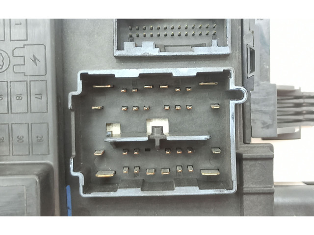 Pojistková skříňka 7T4T15604BK, 70002TK061 Ford Edge 2008