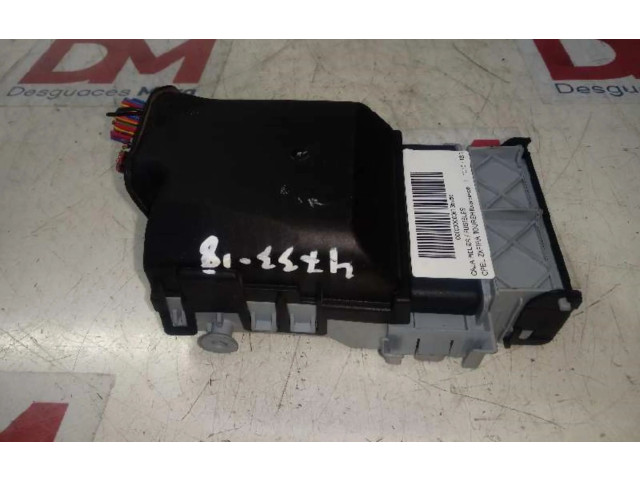   Pojistková skříňka 13222786, 13222786   Opel Zafira C 2015