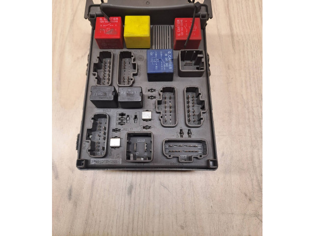 Pojistková skříňka 518095419 Renault Vel Satis 2005