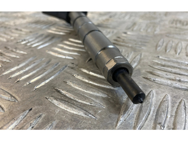 Vstřikovač A6540700187, 0445117048 Mercedes-Benz C W205 654916