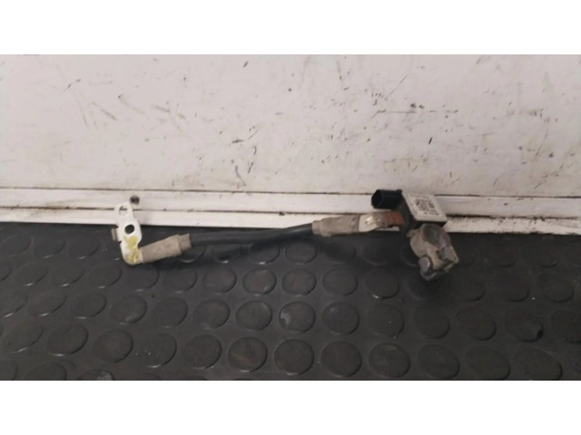 Блок предохранителей 3718-A6510   KIA Ceed    