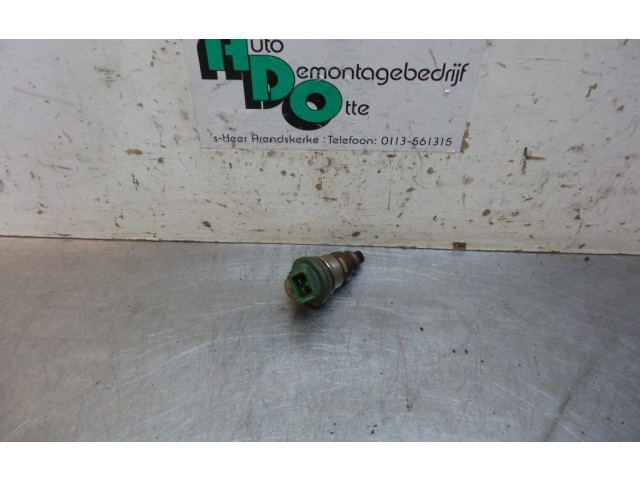 Форсунка FW933C529AA, FW933C529AA Jaguar XJ X351