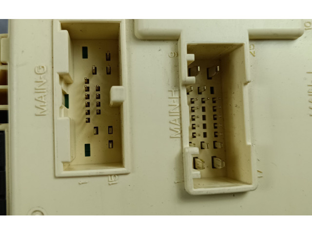 Блок предохранителей 8219036240   SsangYong Rexton    