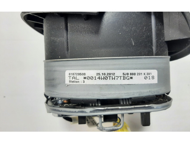 Подушка безопасности водителя 5J0880201K Skoda Fabia Mk2 (5J)