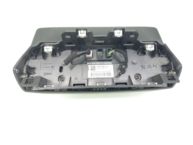 Дисплей 9838129680 Peugeot 2008 II