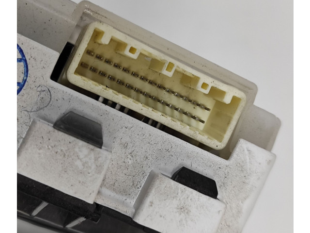 Přístrojová deska Toyota Hilux (AN10, AN20, AN30) 2011 83800F0X20