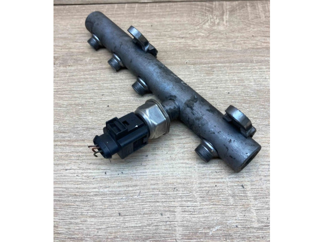 Vstřikovací lišta 059130089AB, 059130758E Audi Q7 4L