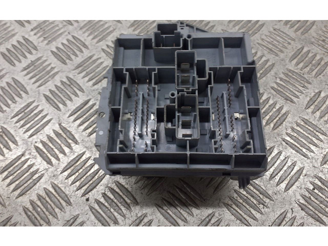   Pojistková skříňka 51804118   Fiat Croma 2006