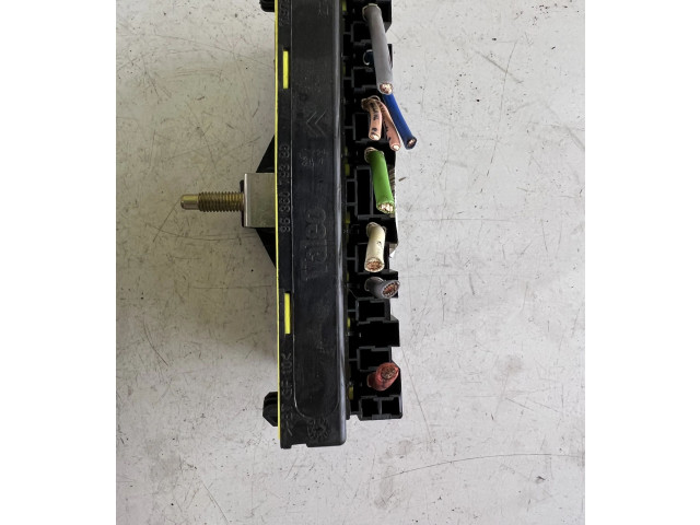 Pojistková skříňka 9636079380 Peugeot 307 CC 2007