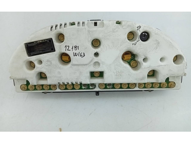 Přístrojová deska  Mercedes-Benz ML W163 2001 A1635403011, E3-A1-3-7  