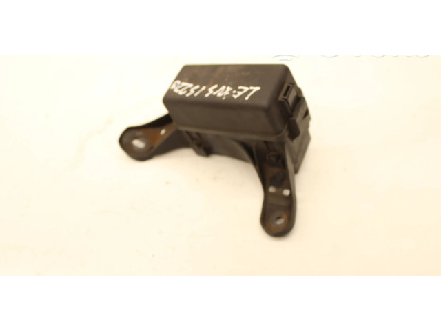 Блок предохранителей 8266253110 Lexus IS 220D-250-350