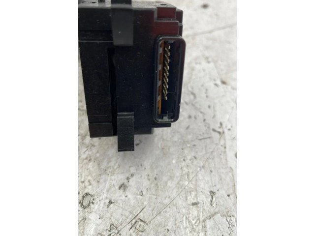 Ручка стеклоочистителей 8612A042 Mitsubishi Outlander