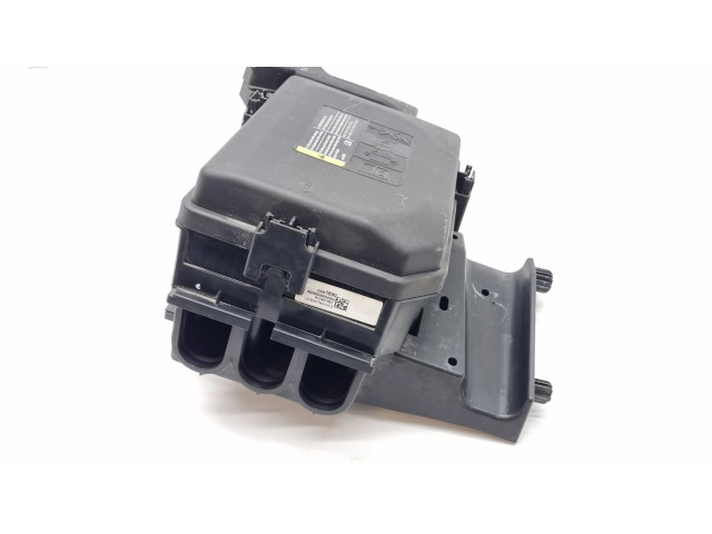 Блок предохранителей  23301690, 812461952   Chevrolet Volt II    