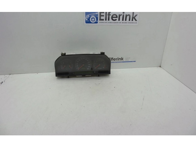 Панель приборов 9472513, 9472513   Volvo S70  V70  V70 XC       