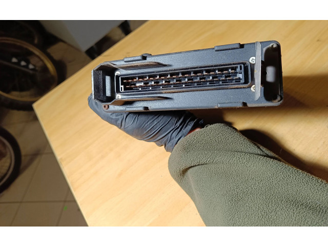 Řídící jednotka 4300109 Saab 9000 CC 1993