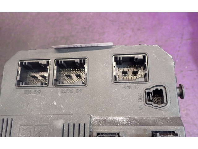 Pojistková skříňka Peugeot 206 CC 2004