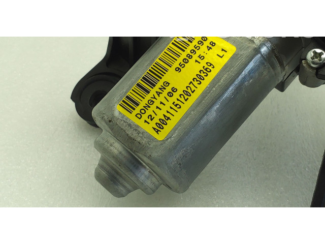 Двигатель стеклоочистителя заднего стекла