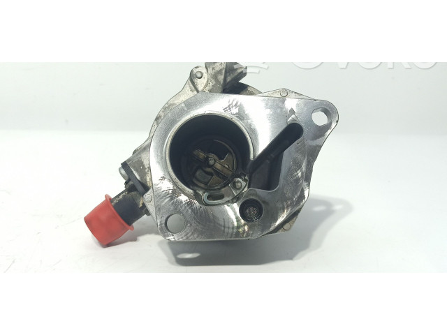 Вакуумный насос       Renault Clio III  2005 - 2012 года   