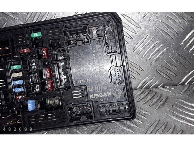 Pojistková skříňka 284b71965r Renault Sandero II 2023