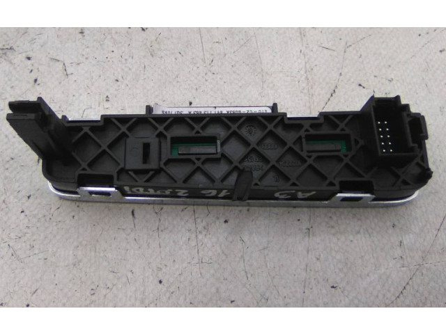 Дисплей    8V1713463A   Audi A3 S3 8V