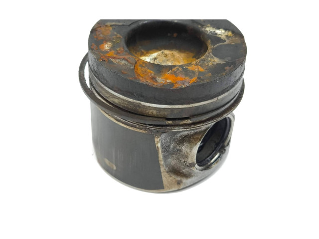 Поршень D5244T15 81L123 Volvo XC60