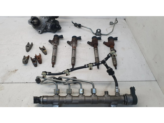Комплект системы впрыска топлива 331002A600, 0445214323 Hyundai i30 для дизельного двигателя 1.6