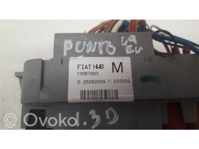 Блок предохранителей 13687865, 26062009T   Fiat Punto (188)    
