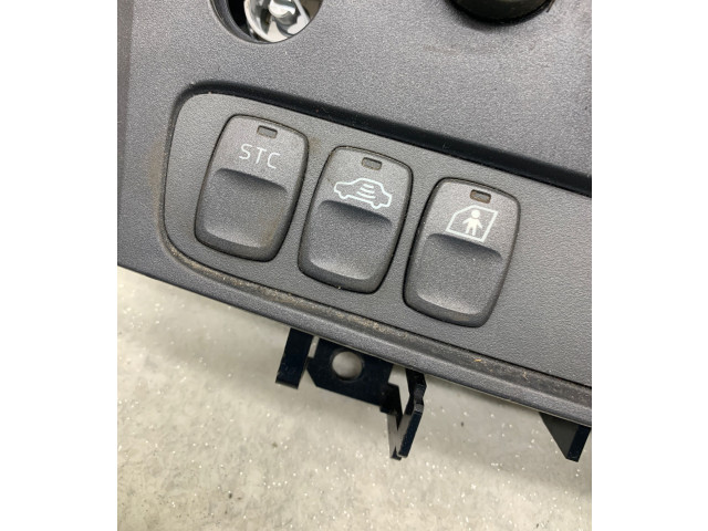 Блок управления климат-контролем    Volvo V70