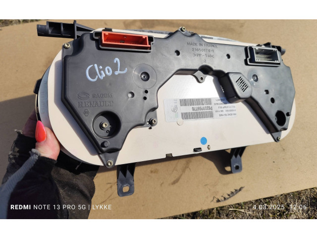 Спидометр (приборный щиток) P8200059776, 277152km   Renault Clio II   