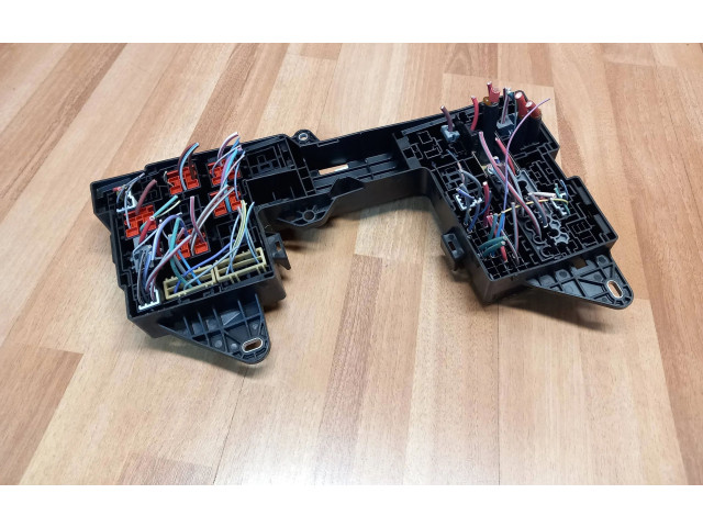 Pojistková skříňka AX2314290AHB, 5605002800 Jaguar XF X250 2010