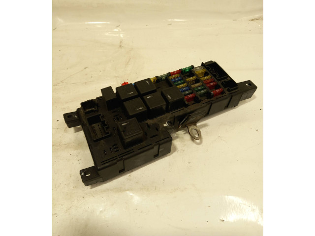 Блок предохранителей  30728008, 518828108   Volvo V70    
