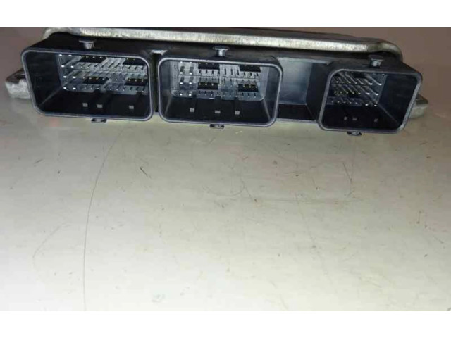 Блок управления двигателя    Dacia Logan Pick-Up