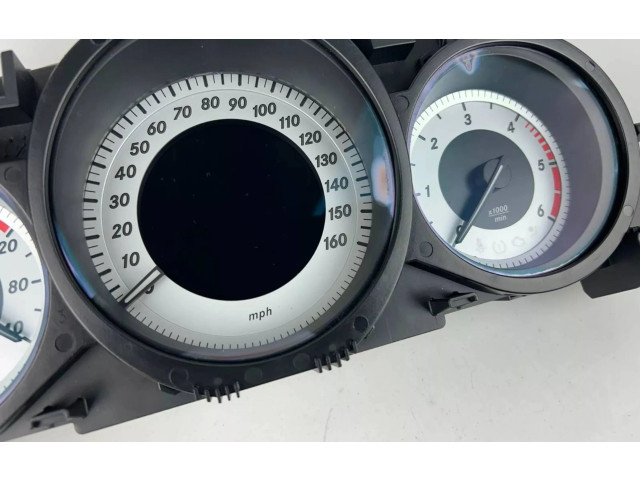 Přístrojová deska Mercedes-Benz C W205 2017 A2049004408