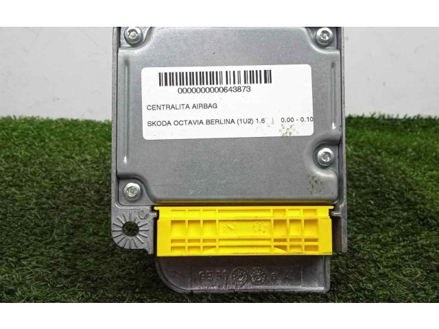 Блок подушек безопасности 1C0909601-5WK43120   Skoda Octavia Mk1 (1U)