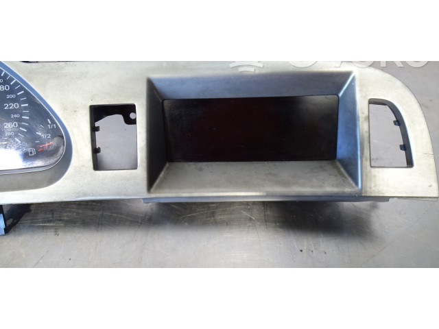 Přístrojová deska  Audi A6 Allroad C6 2006   