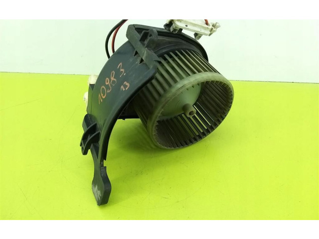 Вентилятор печки    576320300   Renault Clio II