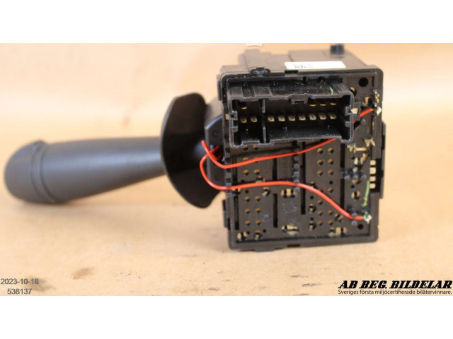 Ручка стеклоочистителей E1109568 Dacia Sandero