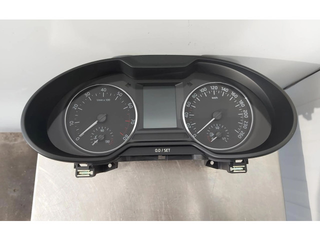 Панель приборов 5E0920861A Skoda Octavia Mk3 (5E)