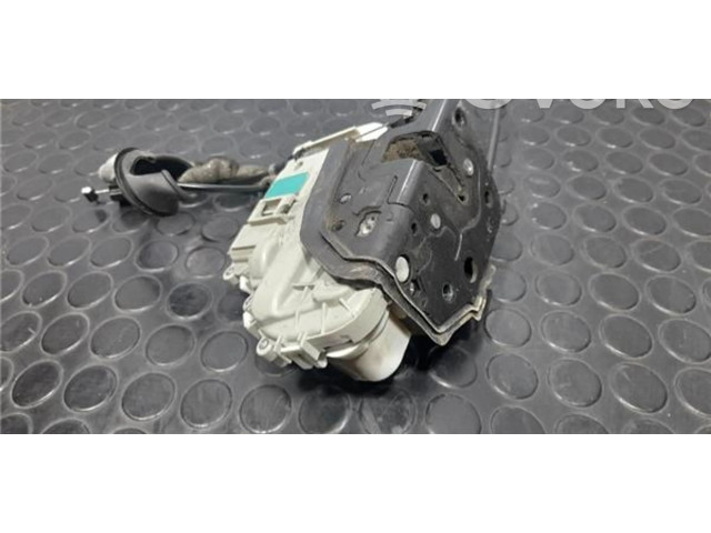 Зеркало (механическое)       Audi A1  2010 - 2018 года   