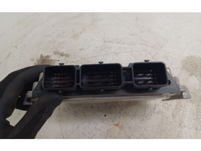 Блок управления впрыскивания Peugeot Partner