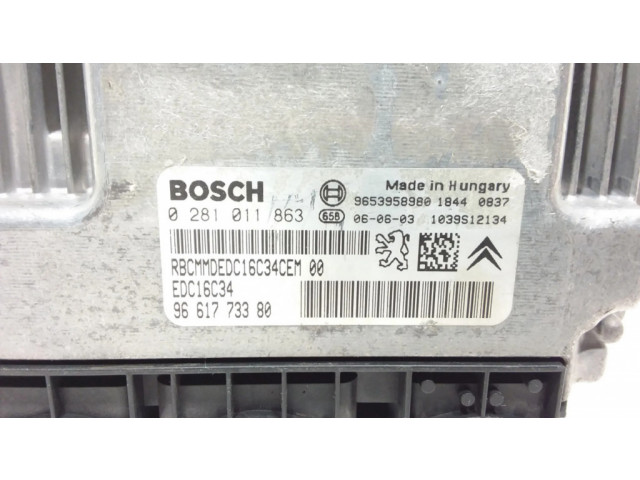 Блок управления двигателя 0281011863, 9661773380   Citroen C4 I