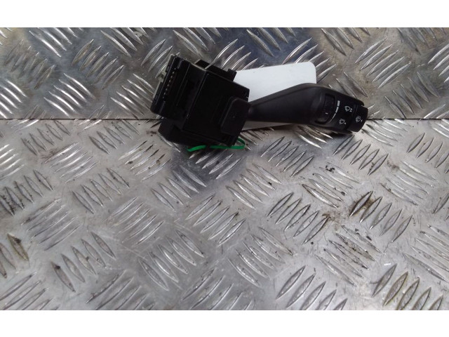 Ручка стеклоочистителей 1350067   Ford Focus