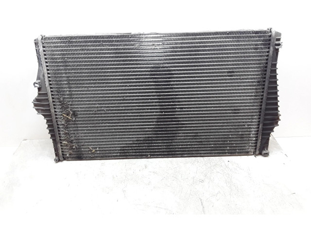 Интеркулер  30748808   Volvo XC90 