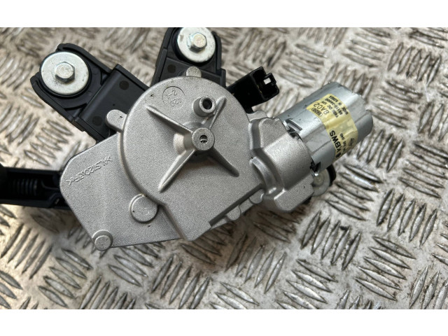 Моторчик заднего дворника 8611036000    SsangYong Rexton