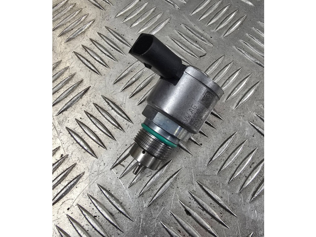 Топливная рампа 04L130764C   Audi A5 8T 8F  